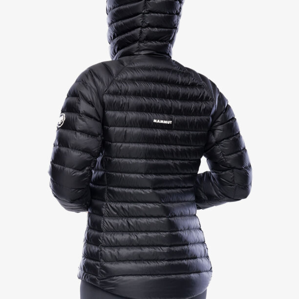 Geaca matlasata femei Mammut Broad Peak IN Hooded Jacket - black preţ