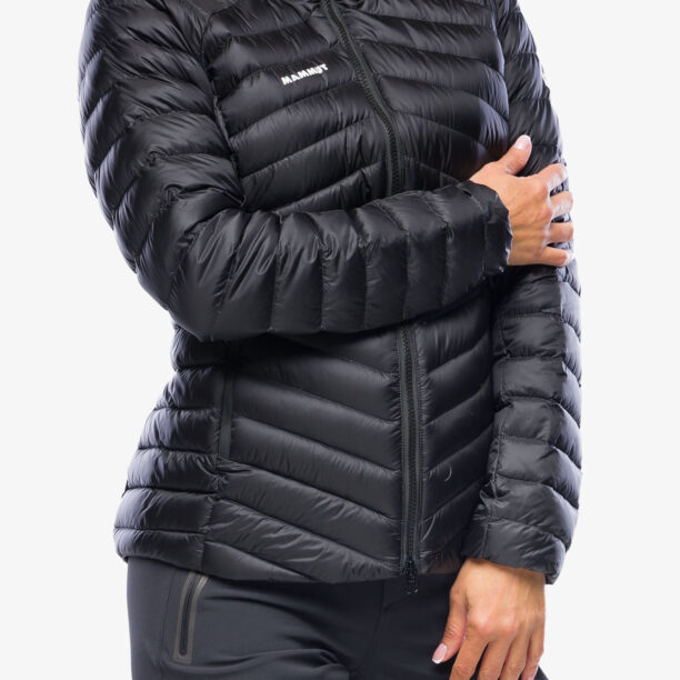 Cumpăra Geaca matlasata femei Mammut Broad Peak IN Hooded Jacket - black