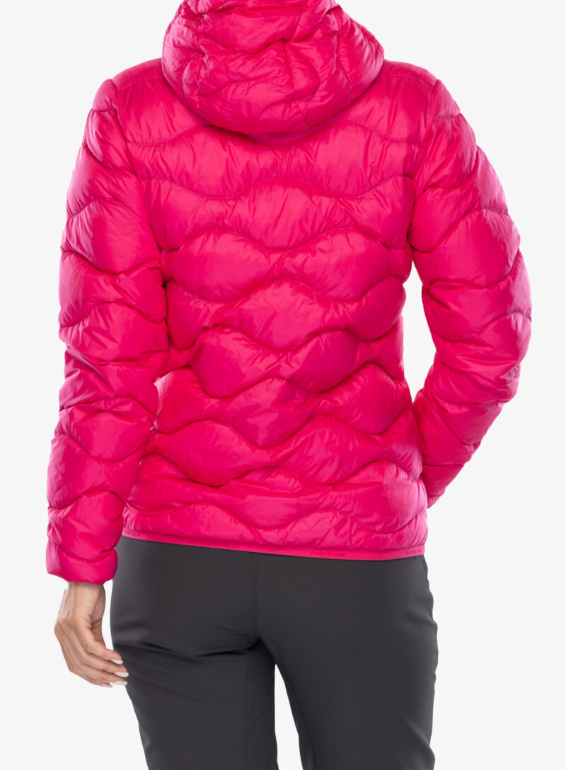 Geaca matlasata femei Peak Performance Helium Down Hood Jacket - beetroot purple preţ