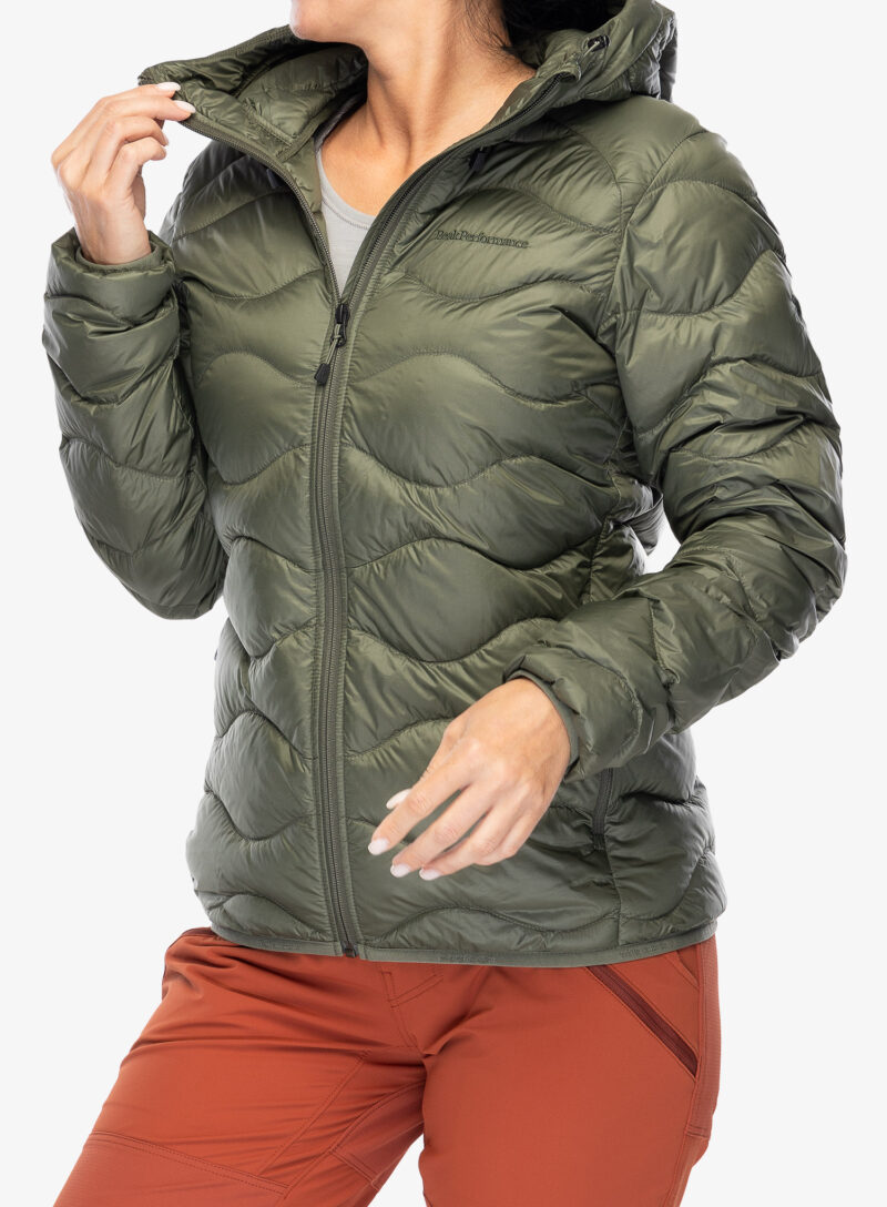 Cumpăra Geaca matlasata femei Peak Performance Helium Down Hood Jacket - pine needle