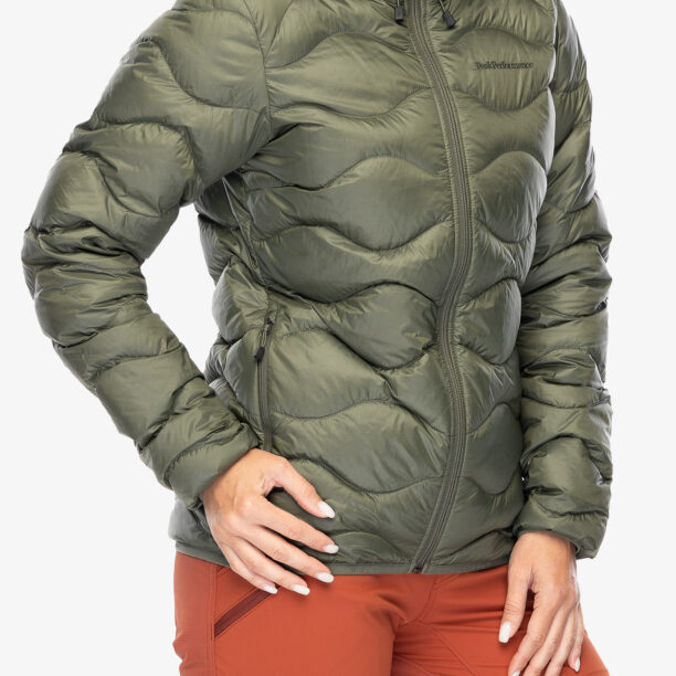 Geaca matlasata femei Peak Performance Helium Down Hood Jacket - pine needle