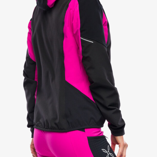 Preţ Geaca softshell femei Montura Premium Wind Conf.Fit Jacket - black/intense violet