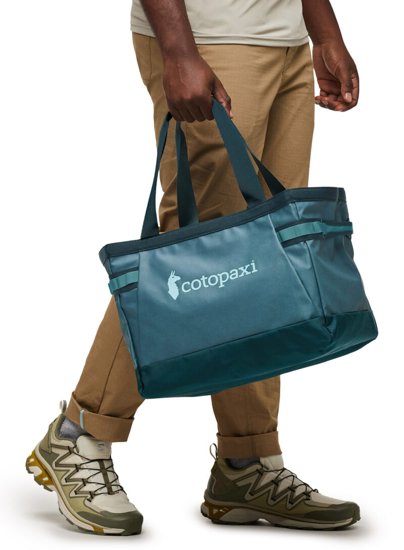 Geantă Cotopaxi Allpa 30L Gear Hauler Tote - blue spruce/abyss preţ