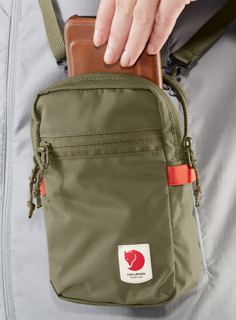 Original Geantă de oras Fjallraven High Coast Pocket - green