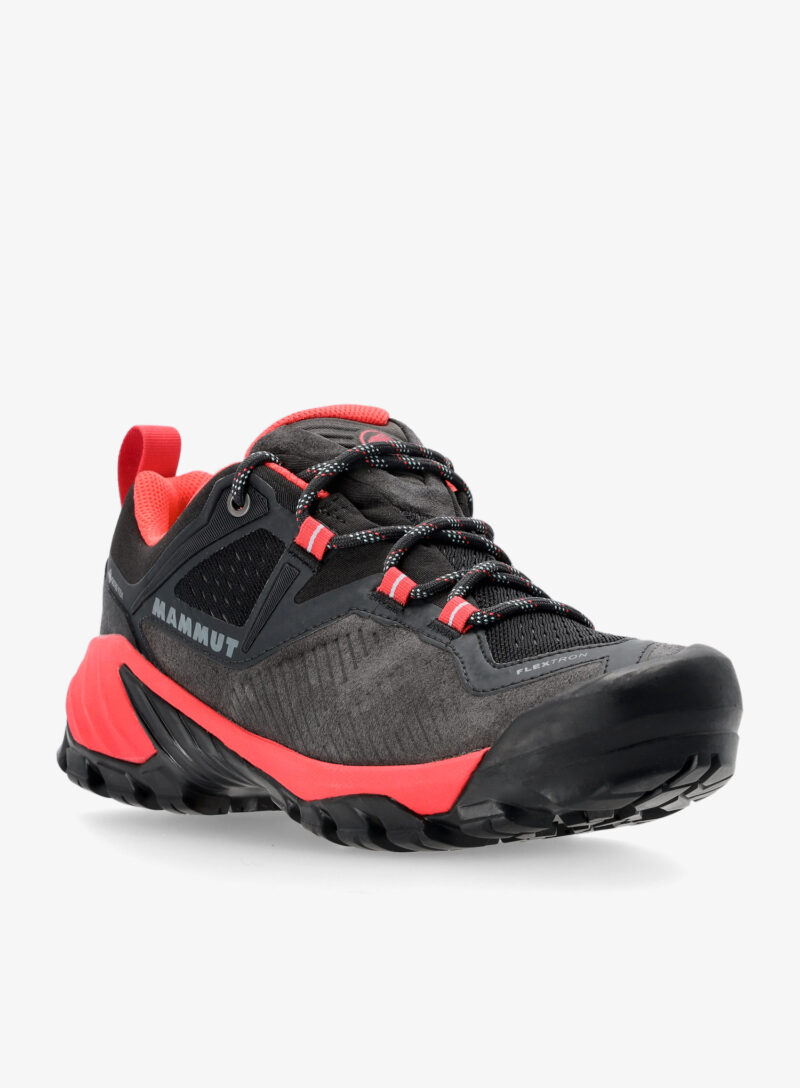 Cumpăra Ghete trekking femei Mammut Sapuen Low GTX - black/sunset