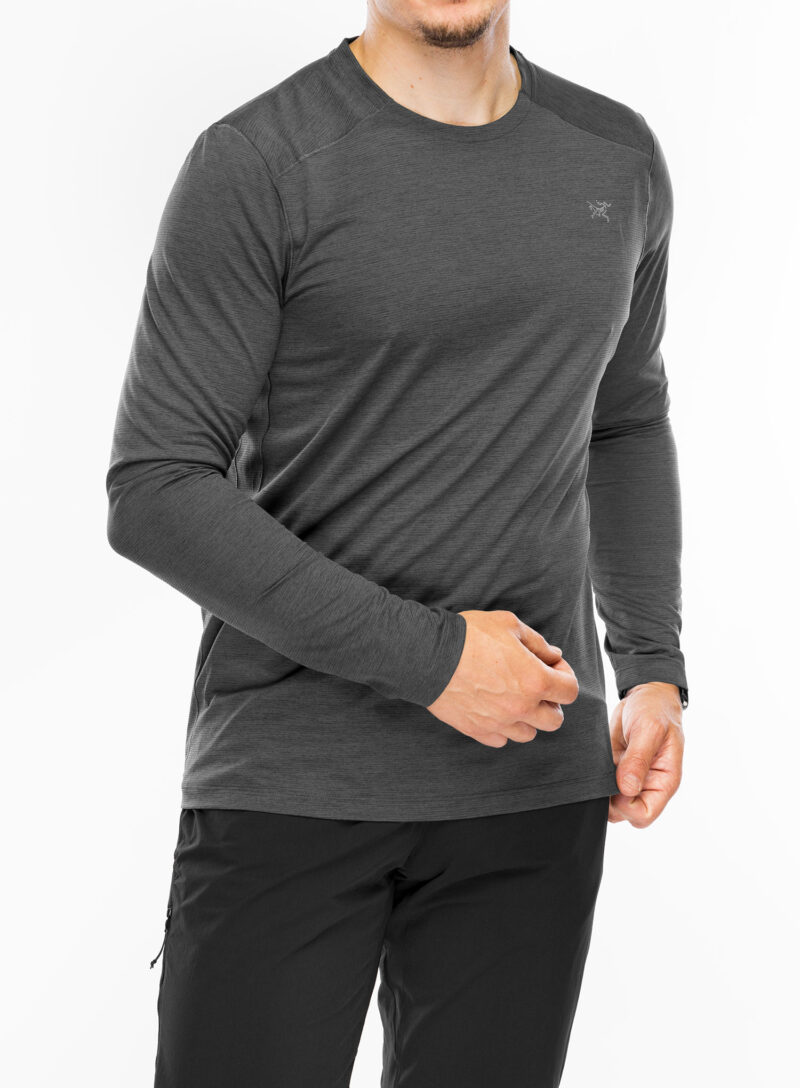 Cumpăra Hanorac alergare Arcteryx Cormac Crew Neck Shirt LS - blk heather