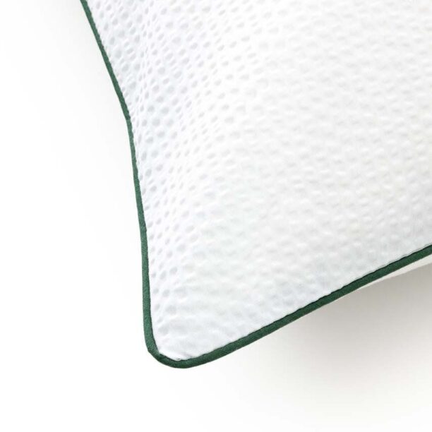 Lacoste față de pernă din bumbac L Tamis Blanc 65 x 65 cm preţ