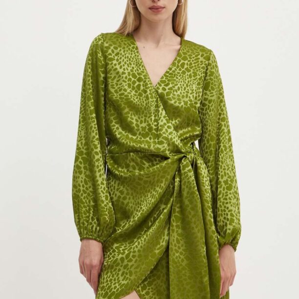 Never Fully Dressed rochie Vienna culoarea verde