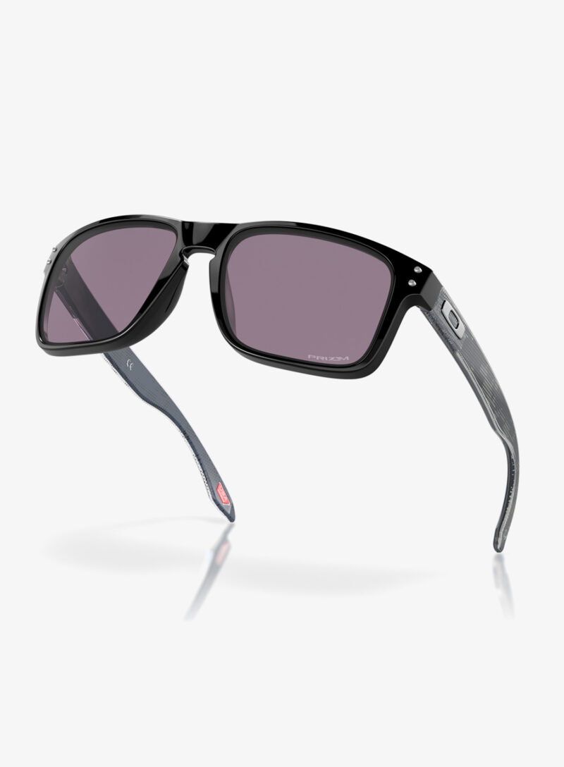 Cumpăra Ochelari de soare Oakley Holbrook - polished black/prizm ruby