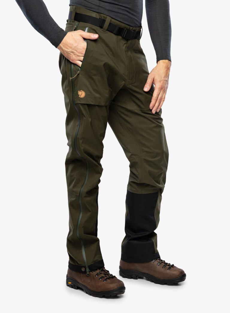 Cumpăra Pantaloni Fjallraven Keb Eco-Shell Trousers - deep forest