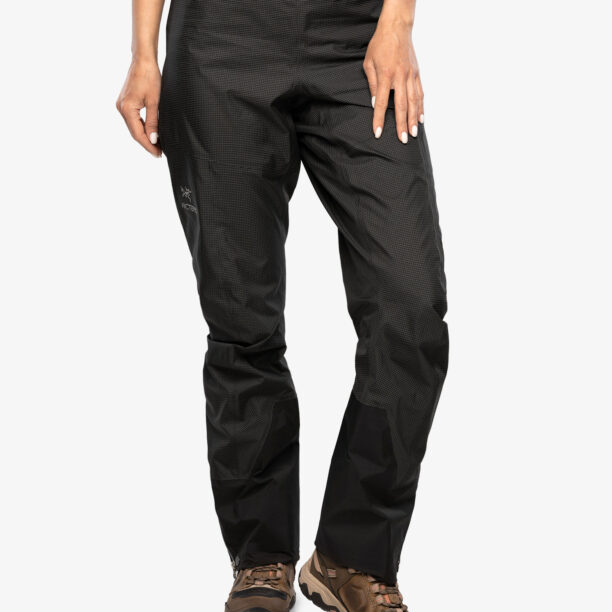 Preţ Pantaloni GORE TEX femei Arcteryx Alpha Pant - black