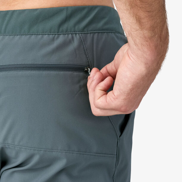 Preţ Pantaloni Patagonia Terrebonne Joggers - nouveau green