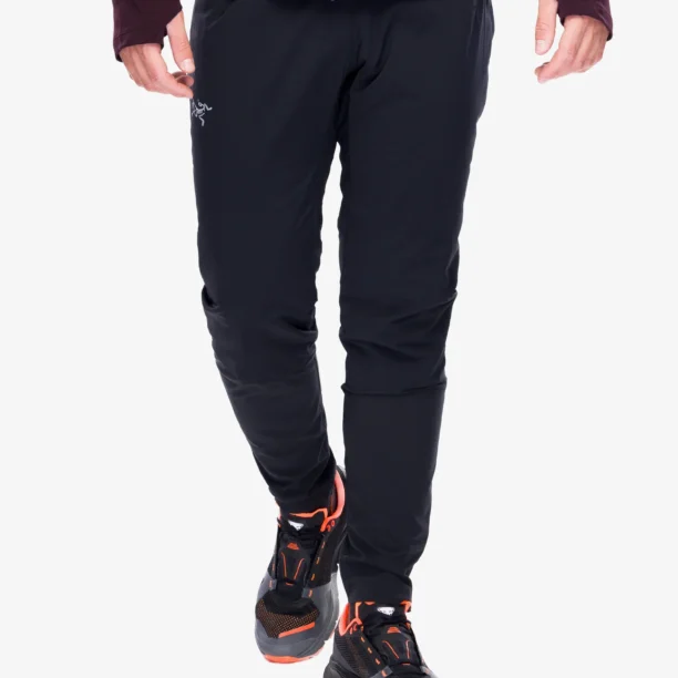 Pantaloni alergare Arcteryx Norvan Insulated Pant - black