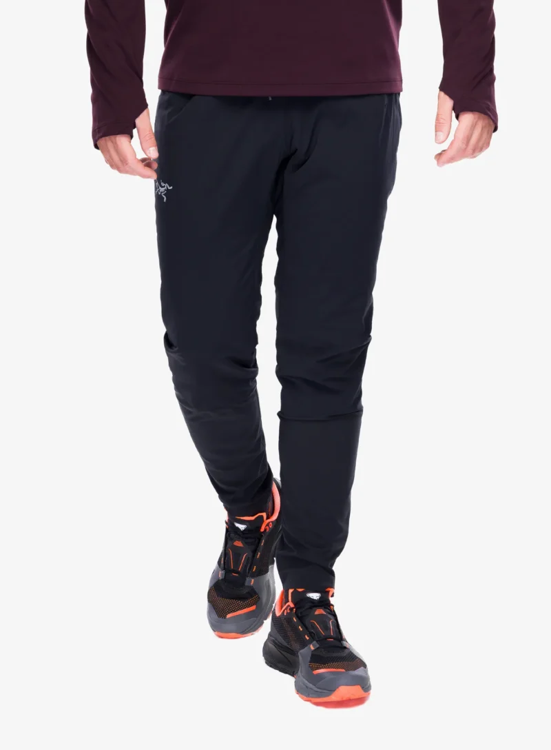 Pantaloni alergare Arcteryx Norvan Insulated Pant - black