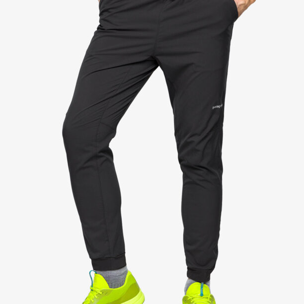 Cumpăra Pantaloni alergare Patagonia Terrebonne Joggers - black