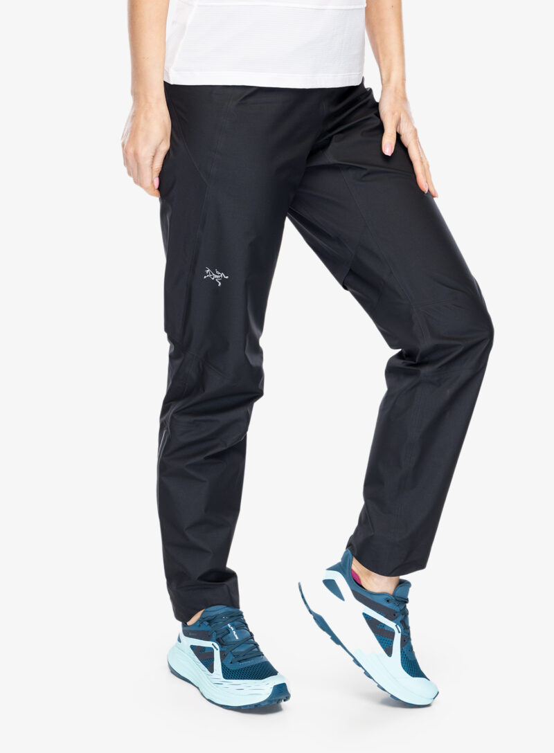 Cumpăra Pantaloni alergare femei Arcteryx Norvan Shell Pant - black