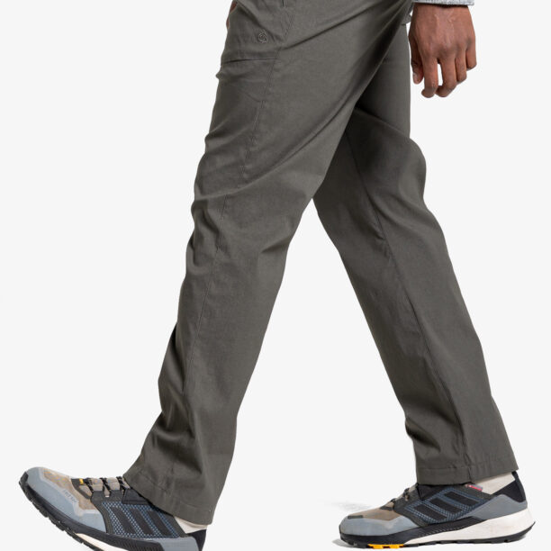 Preţ Pantaloni barbatesti Craghoppers Kiwi Pro II Trousers - dark khaki