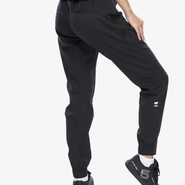 Preţ Pantaloni de ciclism pentru femei Mons Royale Virage Pants 2.0 - black