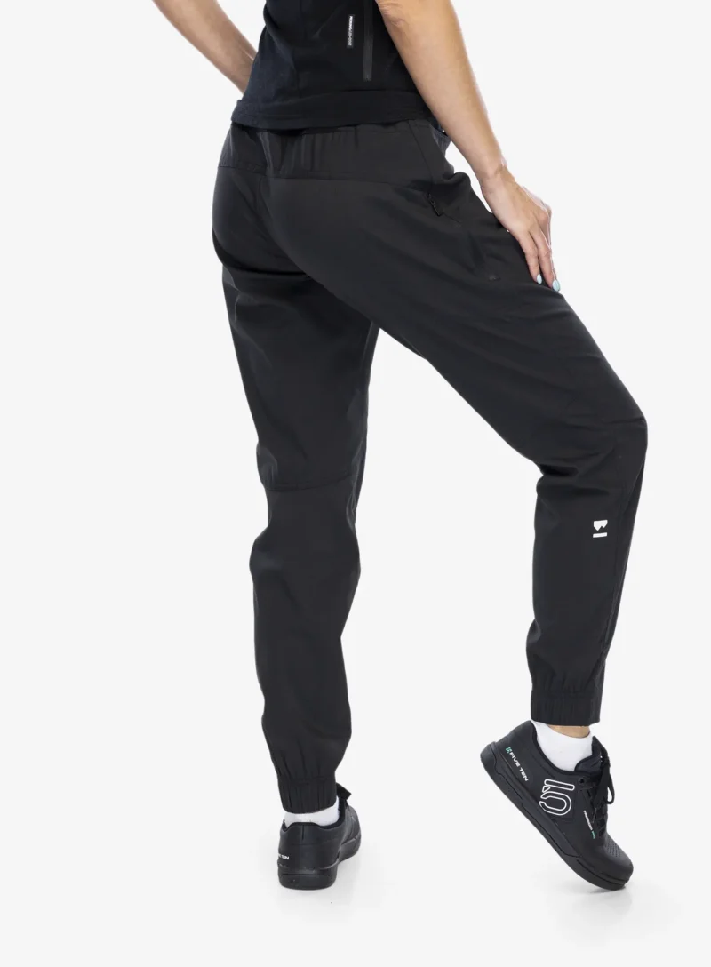 Preţ Pantaloni de ciclism pentru femei Mons Royale Virage Pants 2.0 - black