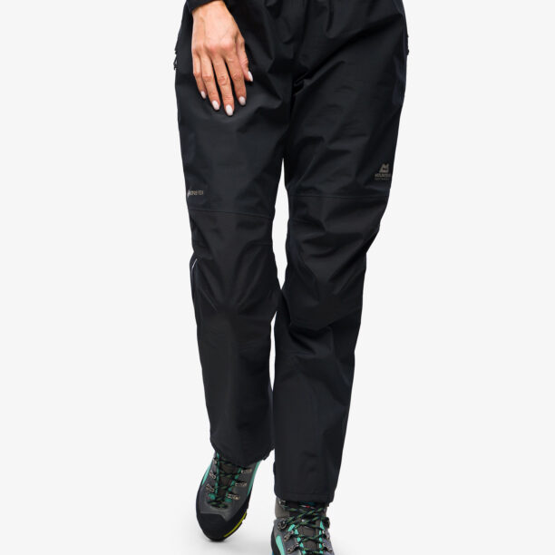 Cumpăra Pantaloni de munte femei Mountain Equipment Saltoro Pant Short - black