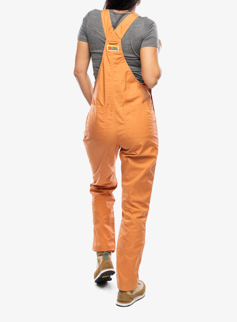 Pantaloni drumetie femei Fjallraven Vardag Dungaree Trousers - desert brown preţ