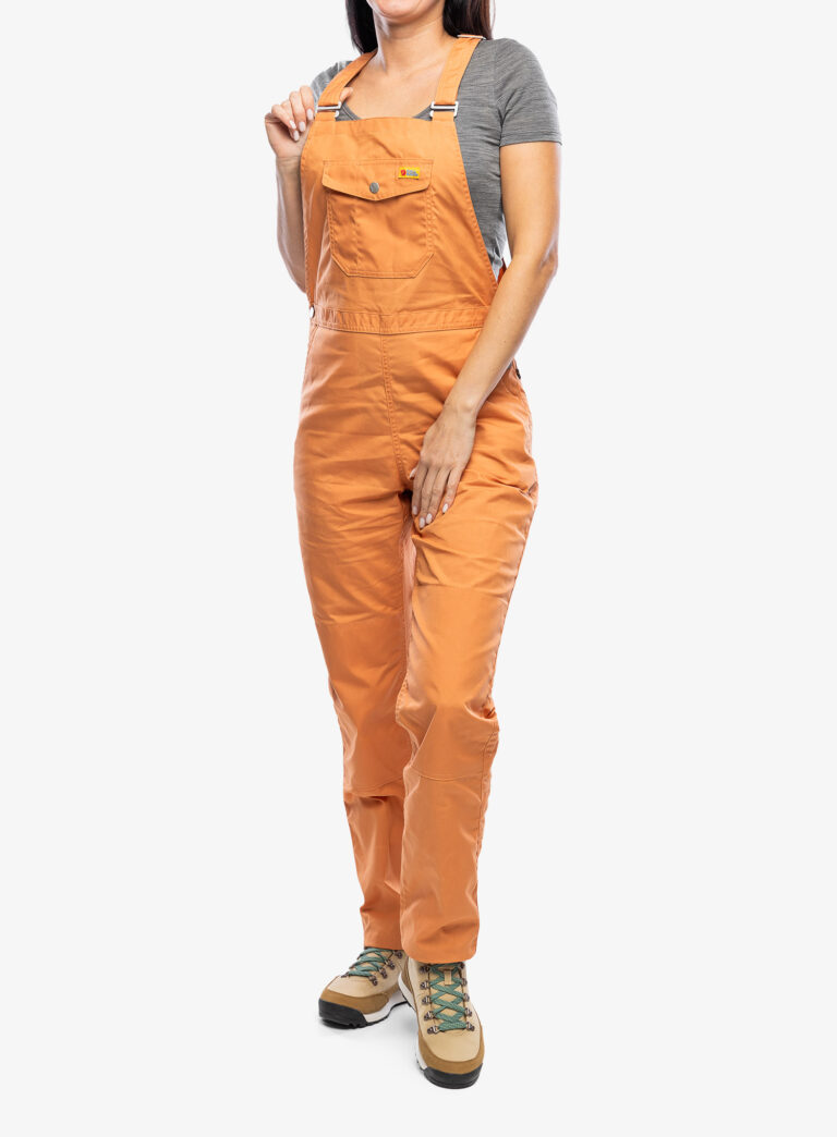 Pantaloni drumetie femei Fjallraven Vardag Dungaree Trousers - desert brown