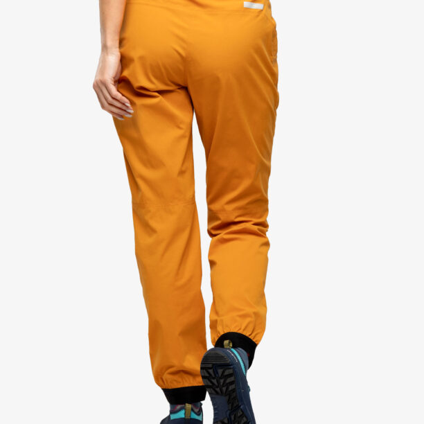 Pantaloni drumetie femei Haglofs L.I.M Fuse Pant - desert yellow preţ