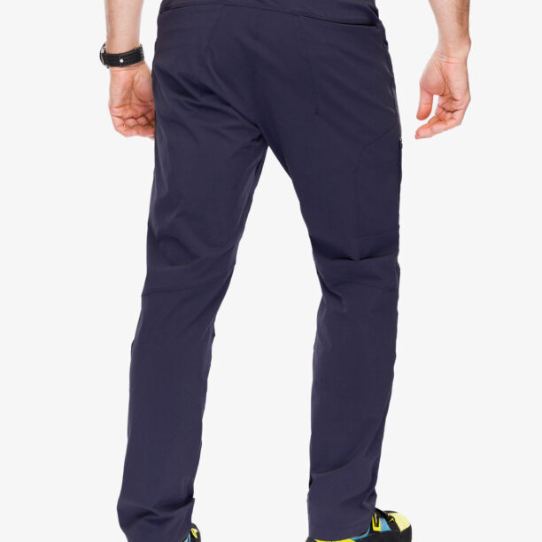 Pantaloni escalada Arcteryx Konseal Pant - black sapphire preţ