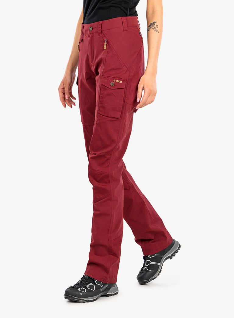 Cumpăra Pantaloni femei Fjallraven Nikka Trousers Curved  - bordeaux red