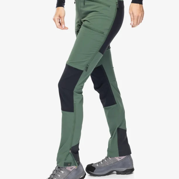 Cumpăra Pantaloni femei Haglofs Rugged Slim Pant - fjell green/true black