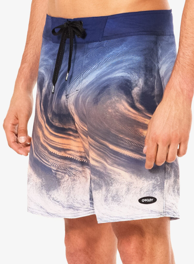 Pantaloni scurti Oakley Cosmic Tides 18 Boardshort - gradient swirl bl/og preţ