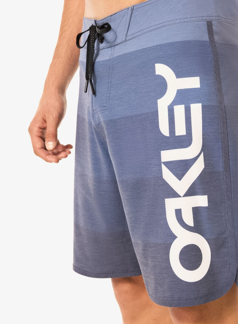 Preţ Pantaloni scurti Oakley Retro Mark 19 Boardshort - team navy