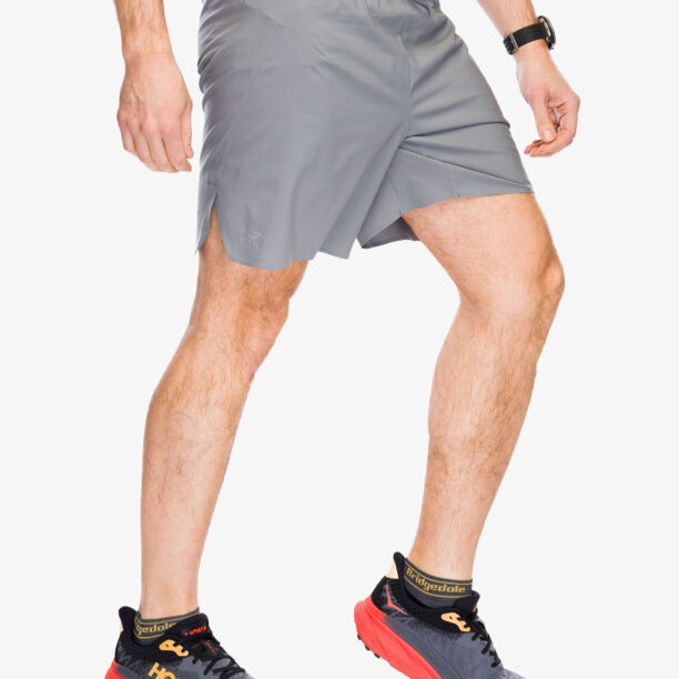 Cumpăra Pantaloni scurti alergare Arcteryx Norvan Short 7 in - void/void