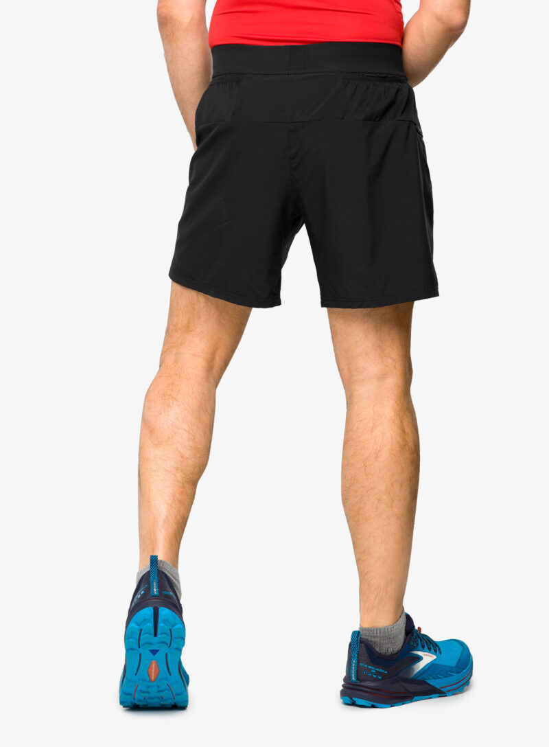 Preţ Pantaloni scurti alergare Brooks Sherpa 7 2-in-1 Short - black