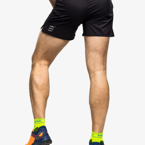 Cumpăra Pantaloni scurti alergare Compressport Performance Short - black