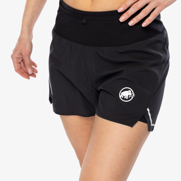 Original Pantaloni scurti alergare femei Mammut Aenergy TR 2 in 1 Shorts - black/black