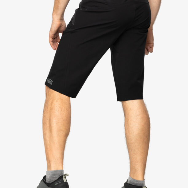 Preţ Pantaloni scurti ciclism 100% Celium - black