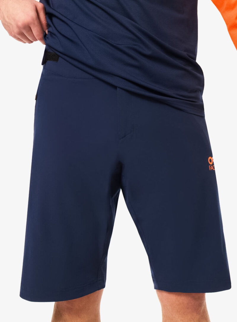 Pantaloni scurti ciclism Oakley Factory Pilot Lite Short - team navy preţ