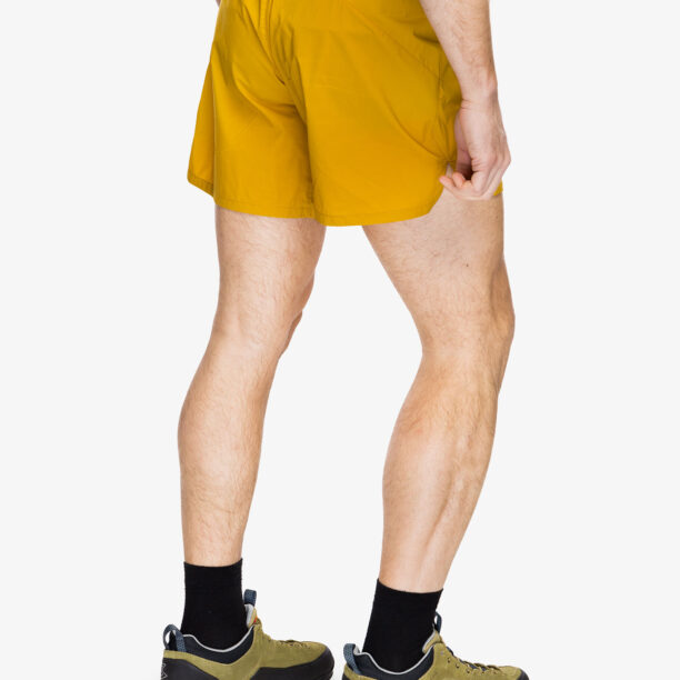 Preţ Pantaloni scurti drumetie Black Diamond Flatiron Shorts - amber