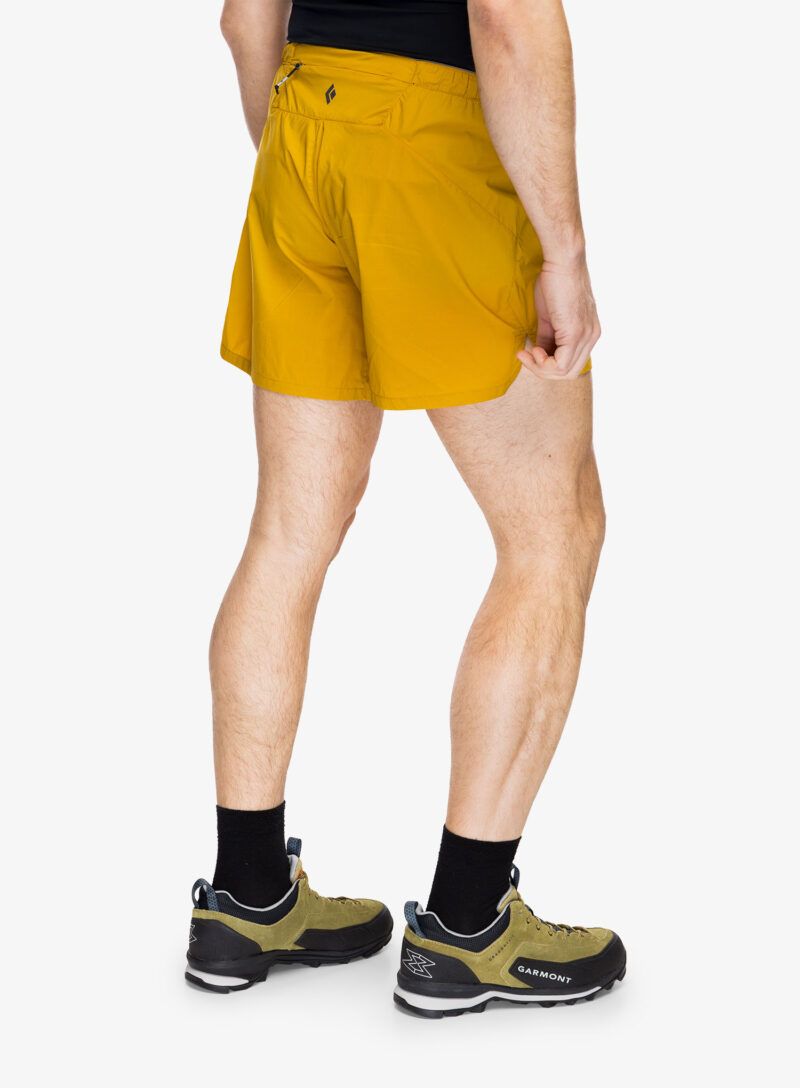 Preţ Pantaloni scurti drumetie Black Diamond Flatiron Shorts - amber