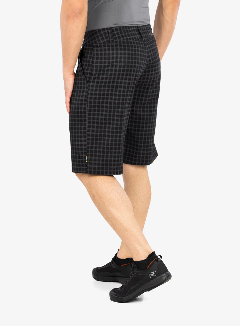 Pantaloni scurti drumetie Smartwool 10'' Short - black plaid print preţ