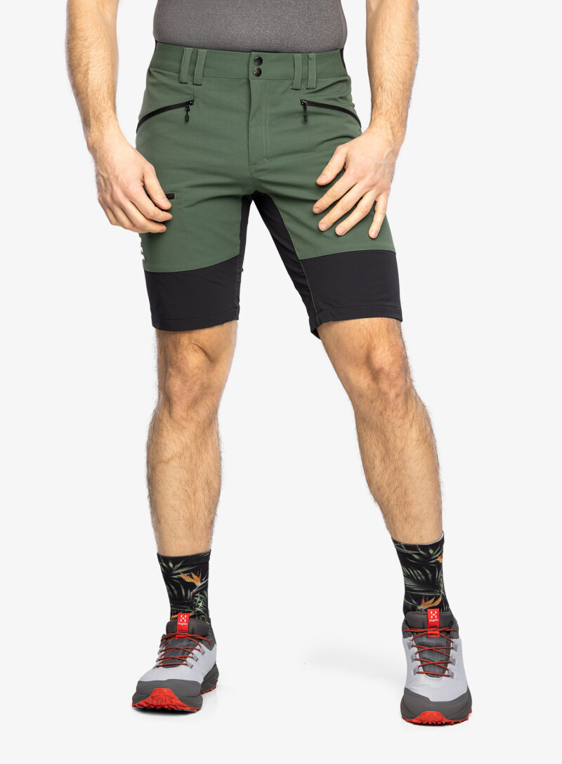 Cumpăra Pantaloni scurti drumetie barbati Haglofs Mid Slim Shorts - fjell green/true black