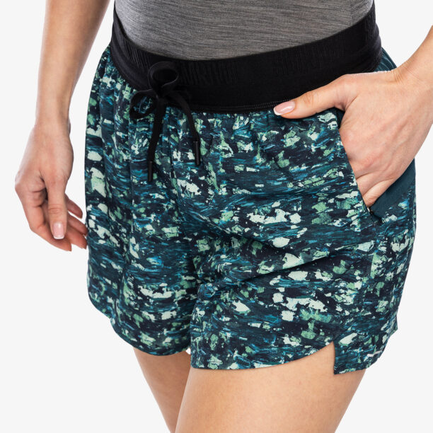 Preţ Pantaloni scurti sport femei Smartwool  Active Lined 4 Short - honey dew