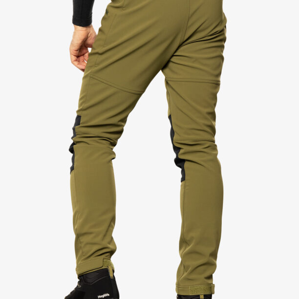 Pantaloni softshell Haglofs Chilly Softshell Pant - olive green/true black preţ