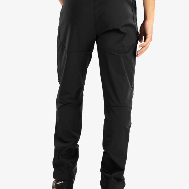 Pantaloni softshell Mountain Equipment Mission Pant - black preţ