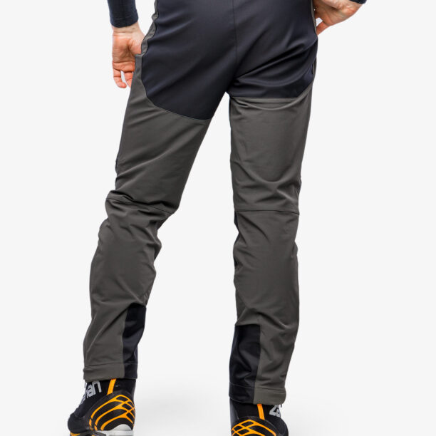 Pantaloni softshell Mountain Equipment Mission Pant - graphite/black preţ