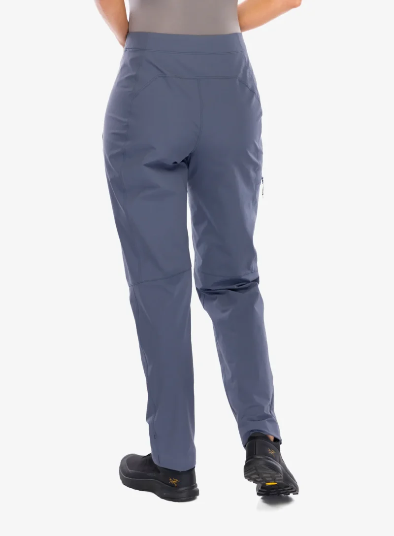 Pantaloni softshell femei Arcteryx Gamma Pant - dk stratus preţ