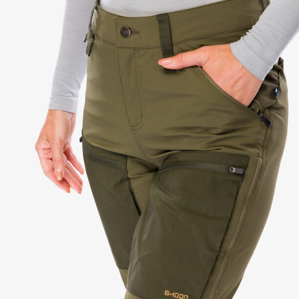 Original Pantaloni trekking femei Fjallraven Keb Agile Trousers - laurel green/deep forest