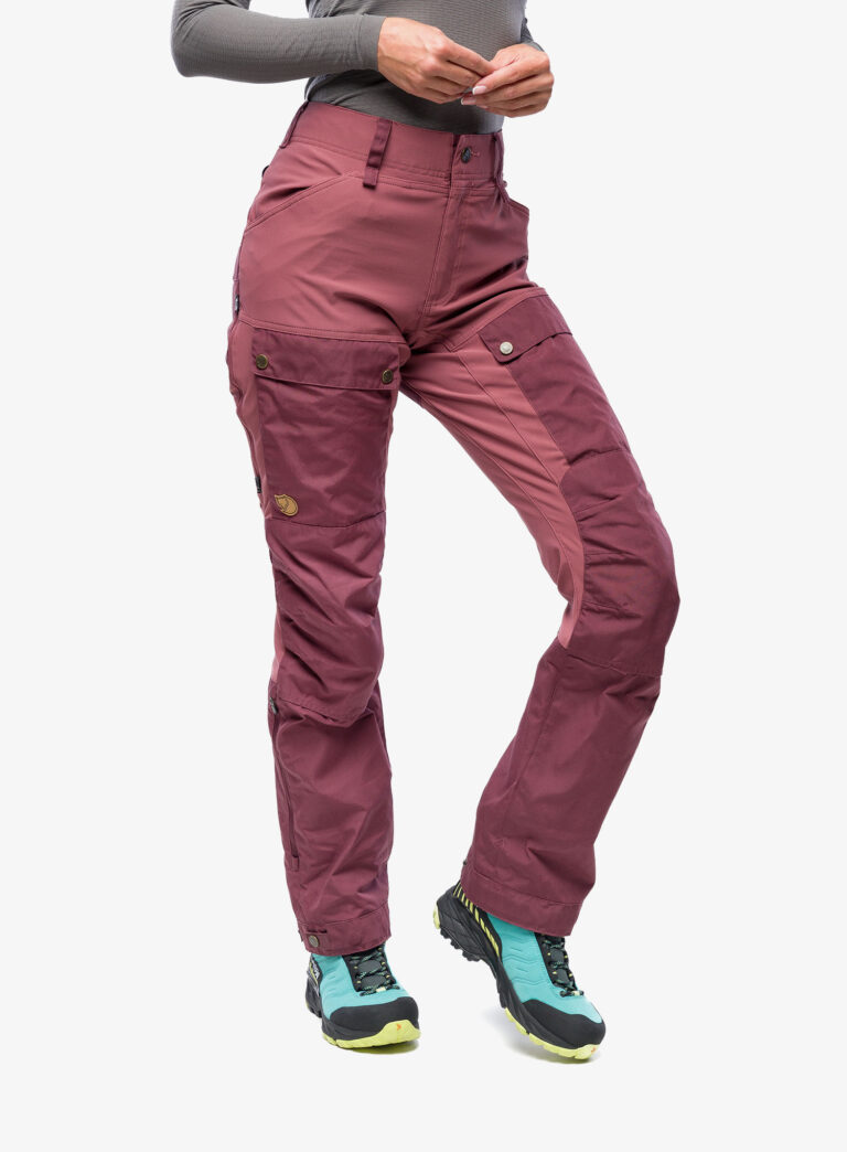 Cumpăra Pantaloni trekking femei Fjallraven Keb Trousers - port/mesa purple