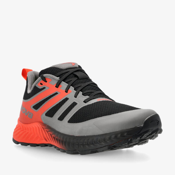 Cumpăra Pantofi alergare barbati Inov-8 TrailFly Standard - black/fiery red/dark grey